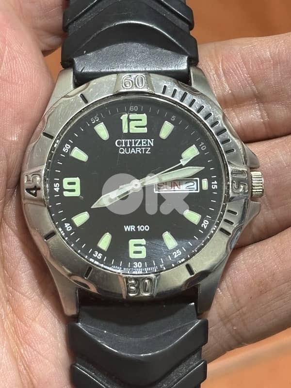 CITIZEN diver watch Quartz 1