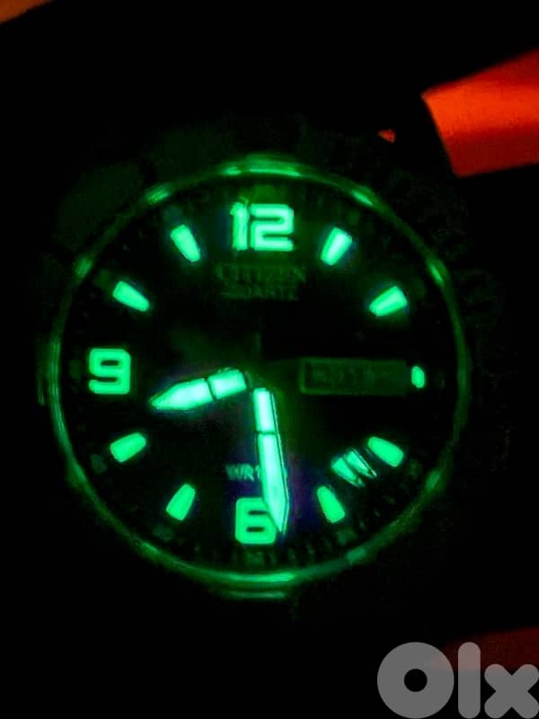 CITIZEN diver watch Quartz 4