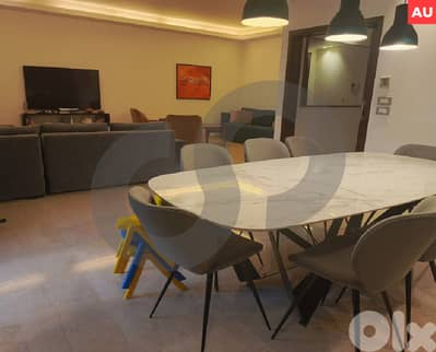 شقة فاخرة للبيع بإطلالة ضوئية خلابة،, عين المريسة REF#AU128039