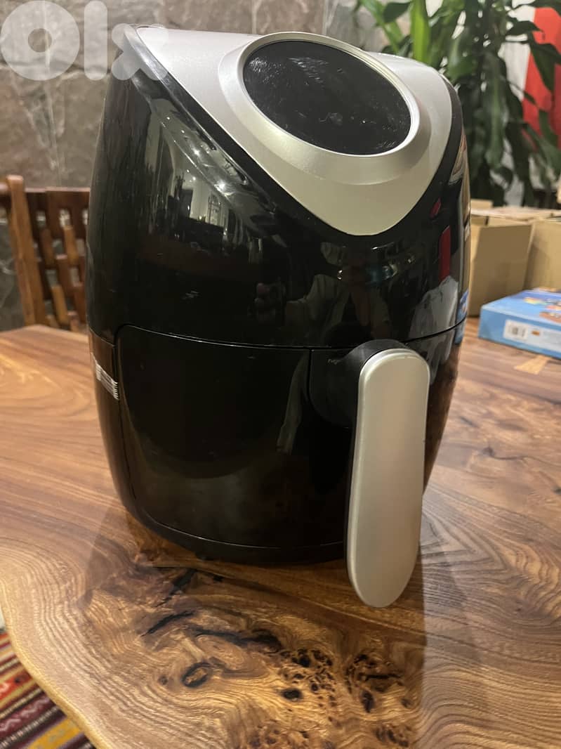 Air Fryer - Like New 2