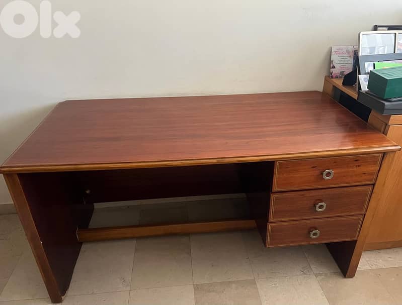 Office Wooden Desk and chair 0