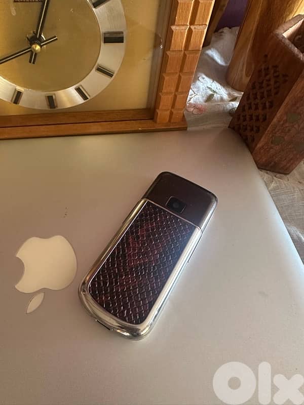 Nokia 8800 carbon & Givory saphir 5