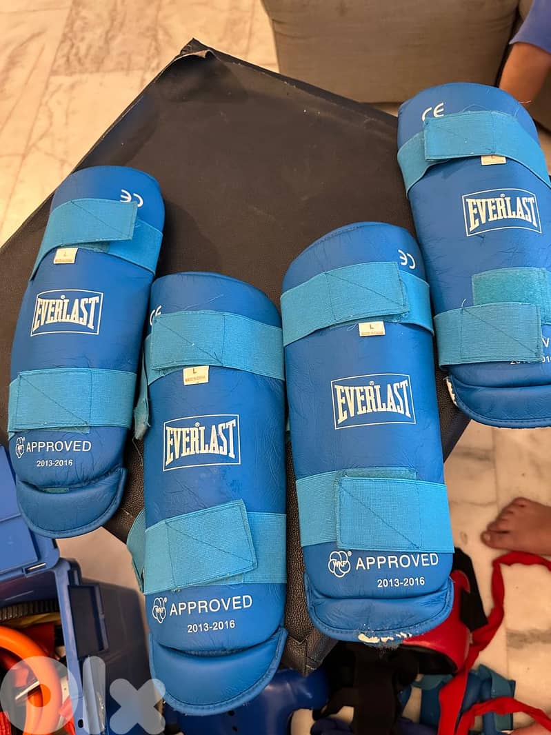 عدة رياضية مستعملة للبيع 2