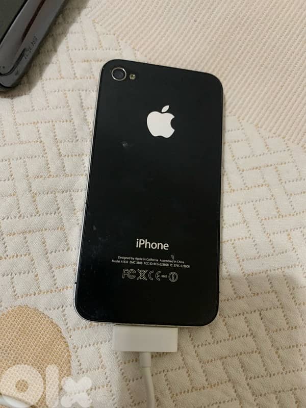 iphone 4 50$ 1