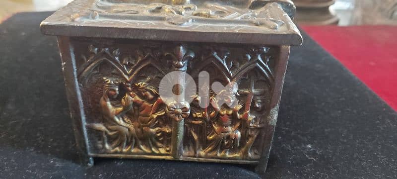 صندوق العشاء السري 3