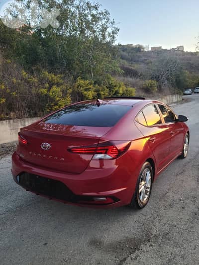 Hyundai Elantra 2020