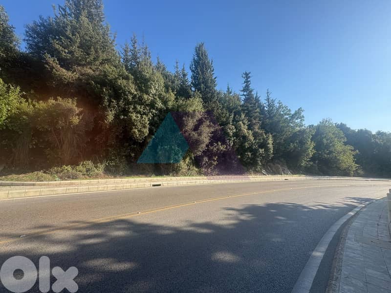 950m2 Prime Land for Sale in Kfour/Facing the Highway -أرض في الكفور 3