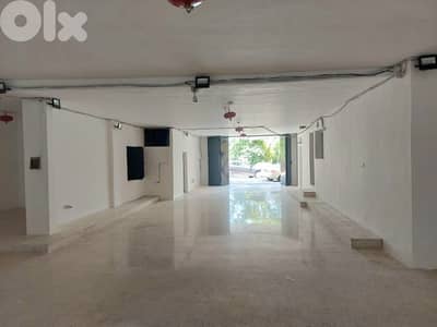 220 Sqm Shop + Office For Rent In Hazmieh محل للاجار في الحازمية
