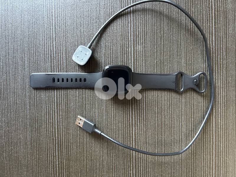 FitBit Versa 3 Sport Smart Watch + Fast Charger(Water Resistant) 0