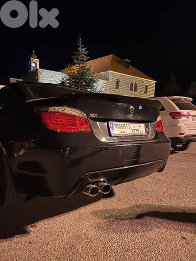 بي ام دبليو الفئة 5 2004