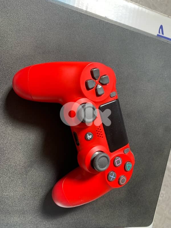 playSation 4 slim 500GB 1