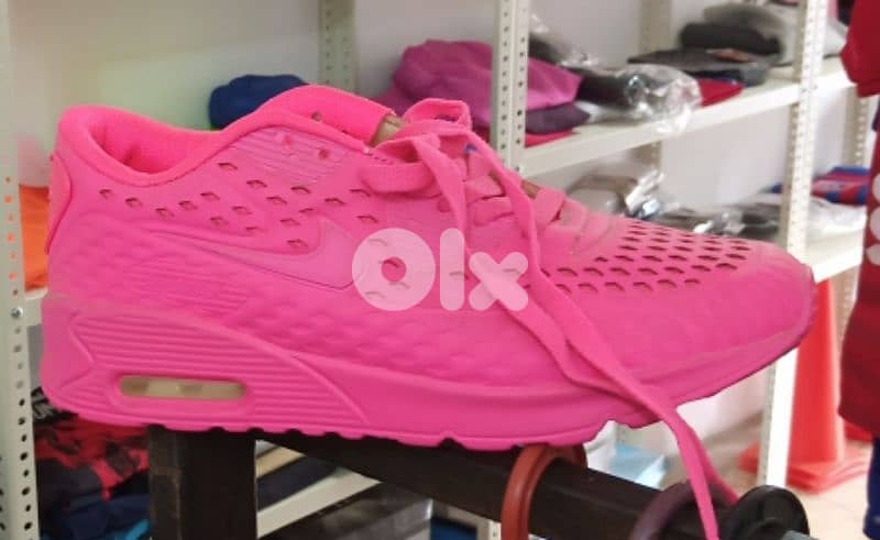 اكبر عرض على مجموعة كبيرة من الأحذية رجالي نسائي ولادي 8