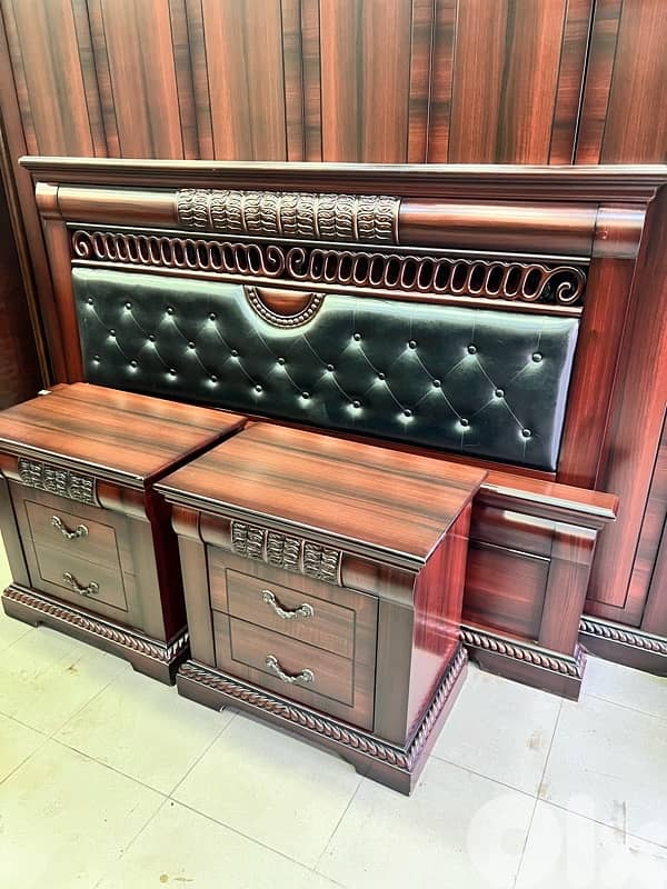 غرفة نوم ماليزية ملكية مستوردة شبه جديدة 2