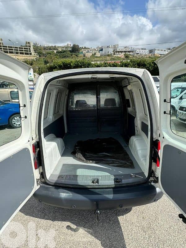 Volkswagen Caddy 2009 0