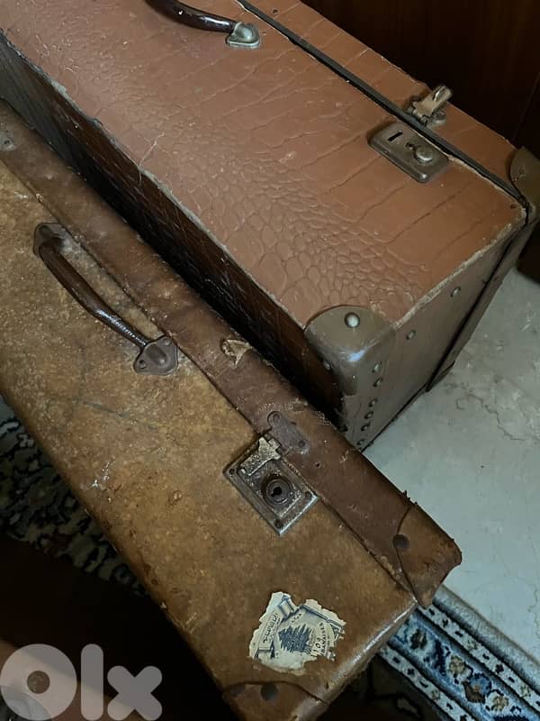 VINTAGE suitcases 2