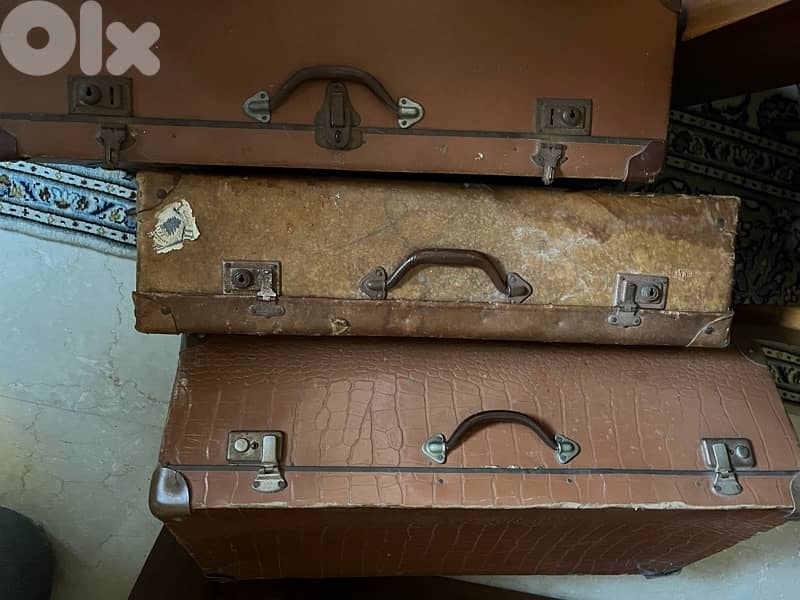 VINTAGE suitcases 3
