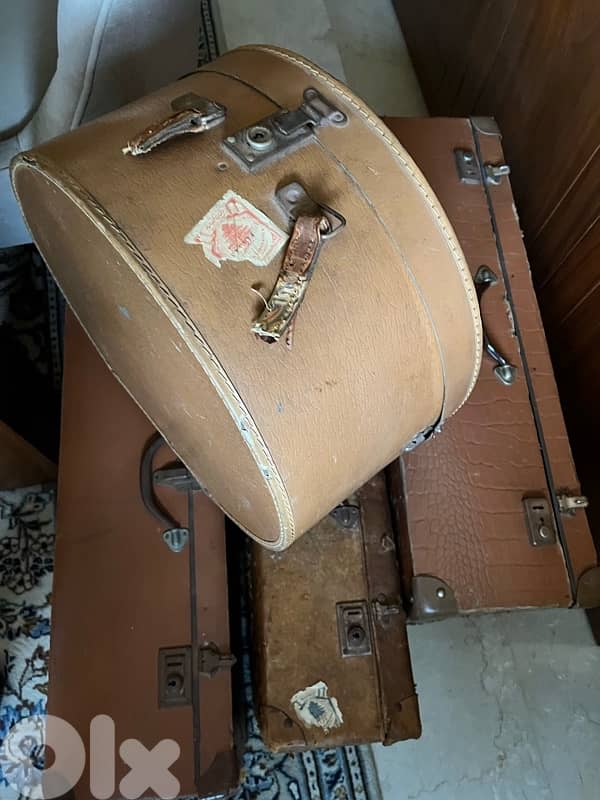 VINTAGE suitcases 5