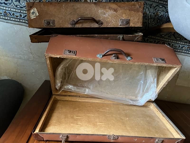 VINTAGE suitcases 7