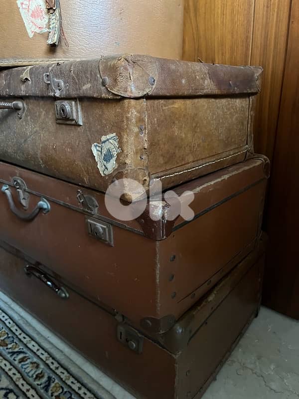 VINTAGE suitcases 8