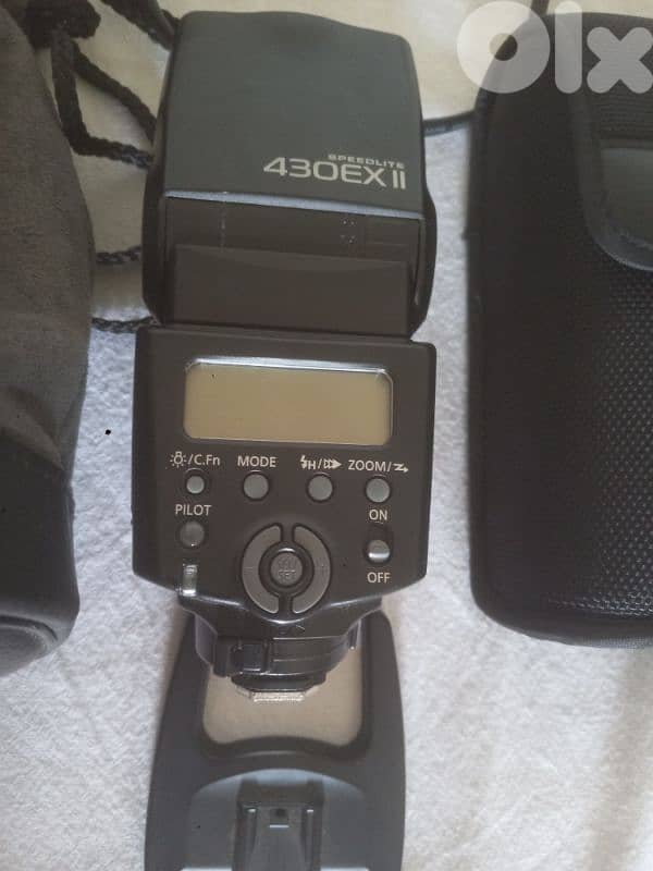 Canon 6D , 2 lences ,3 Speedlite, 2 softboxes 8