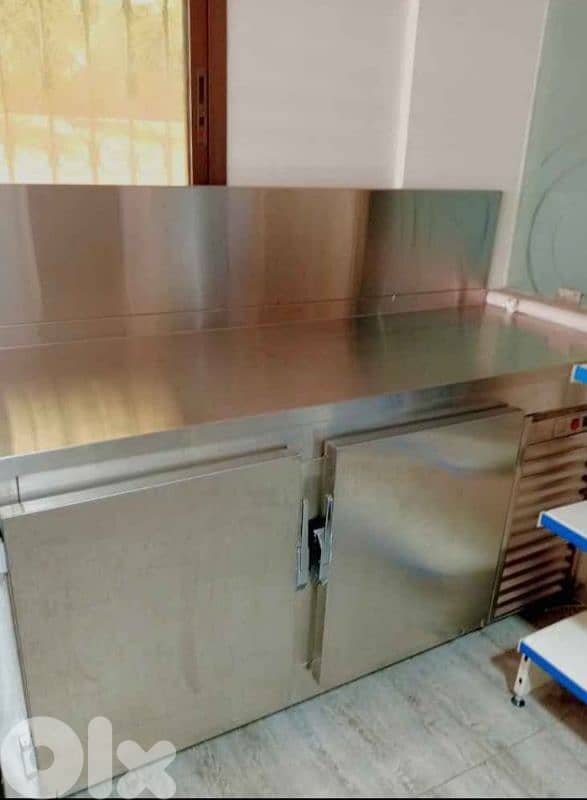 براد طاولة ستانلس نوعية جيده 0