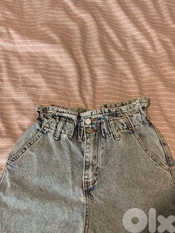 Wide Leg high waisted jeans 3