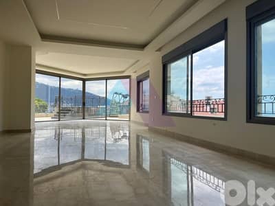 498m2 Spacious Penthouse+Garden+Open View 4sale in Adma - شقة في أدما