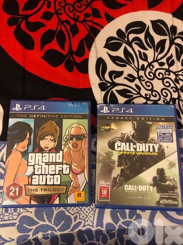 PS4 Console+Accessories 3