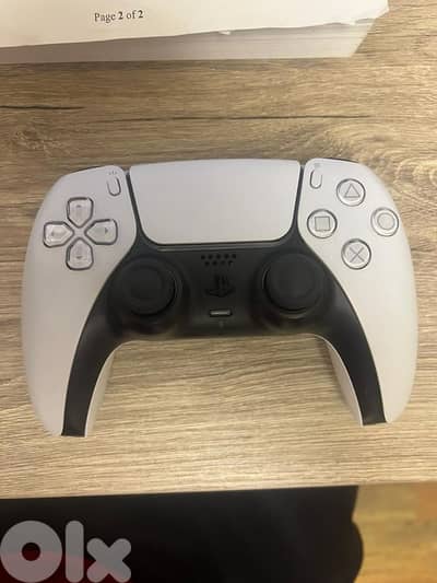 ps5 controller used for only one month for three price of 48$