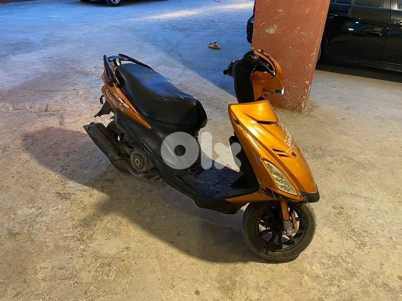 للبيع موتسيكل V-150 موديل 2011 مع وراق – نظيفة و مرتبة و منفوضة 0