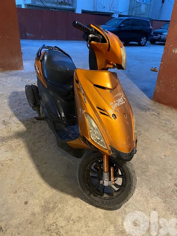 للبيع موتسيكل V-150 موديل 2011 مع وراق – نظيفة و مرتبة و منفوضة 4