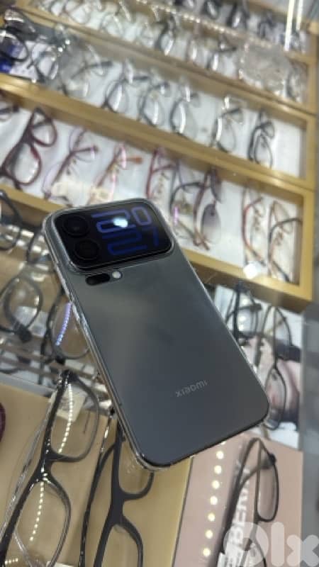 xiaomi 17 pro max brand new , 2 charge cycles 0