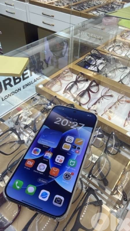 xiaomi 17 pro max brand new , 2 charge cycles 1