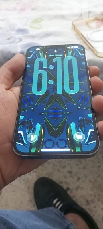 like new تلفون جديد