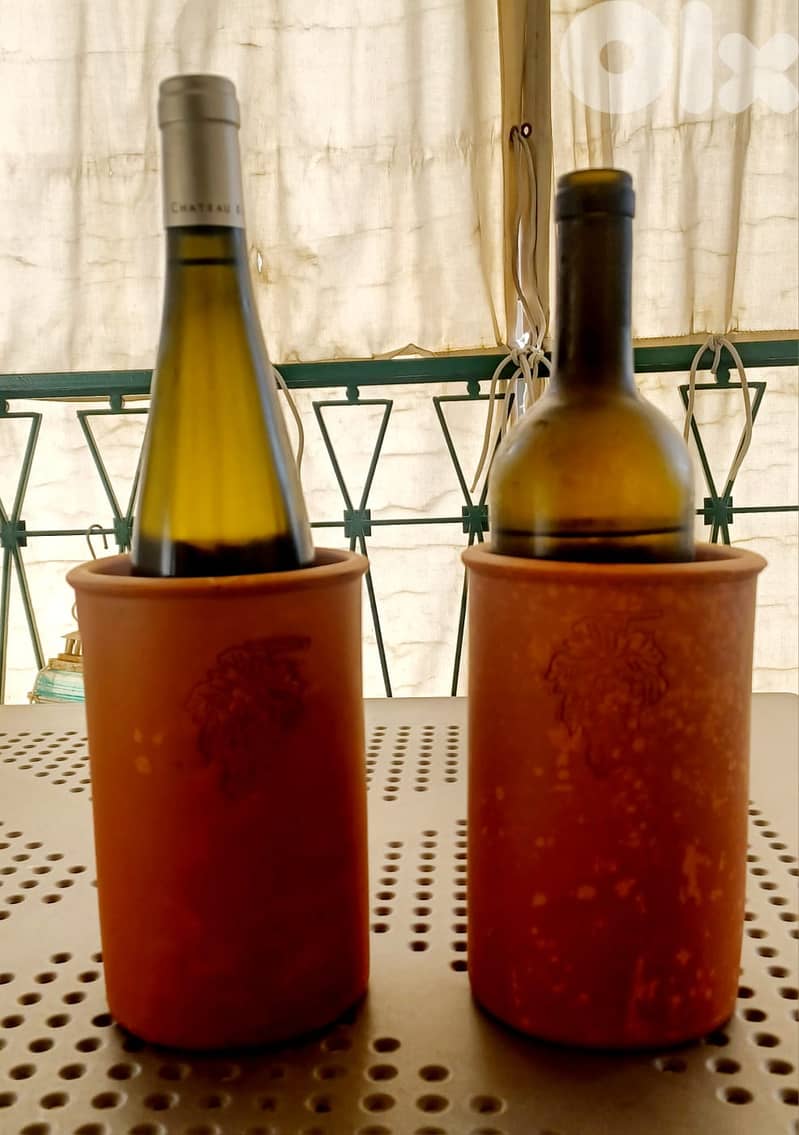 Italian terracotta wine cooler – rustic and in good condition 1