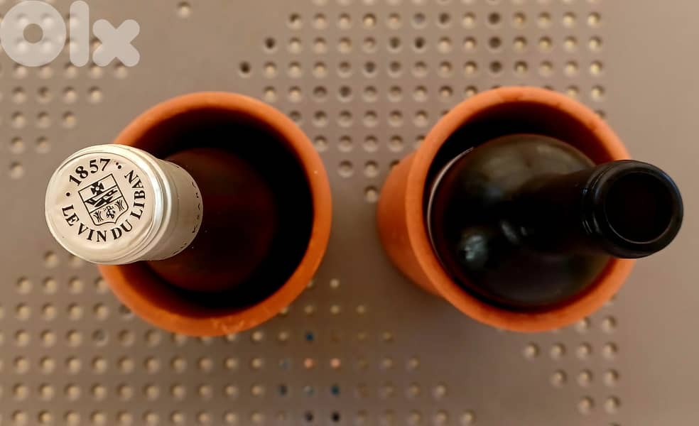 Italian terracotta wine cooler – rustic and in good condition 3