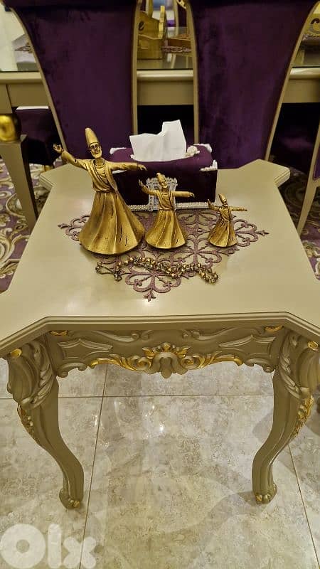 صالون للبيع يداعي السفر 6