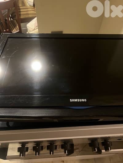 غاز خمس روس وتلفزيون  سامسونج ٤٣انش