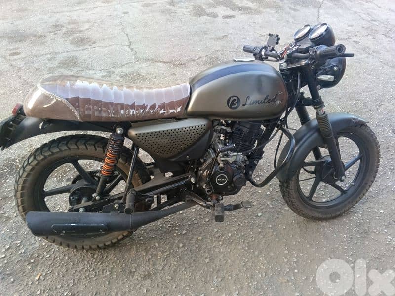 moto bajaj 4