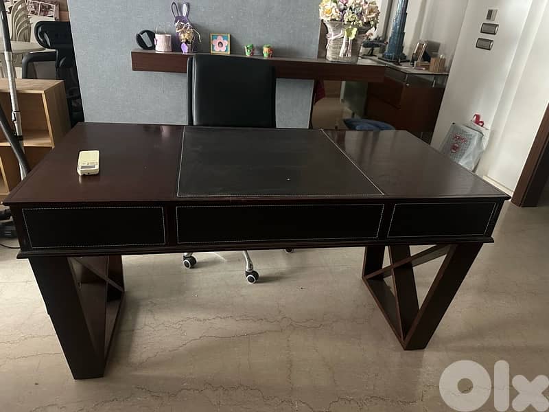 office chairs + desk for sale 3