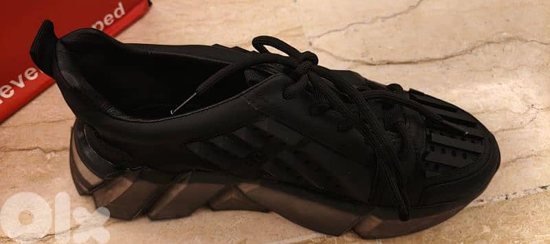 unisex shoes size 41 2