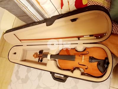 Violin 3/4 with case, bow & accessories – good condition