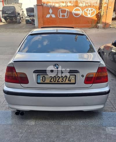 BMW 3-Series 2004