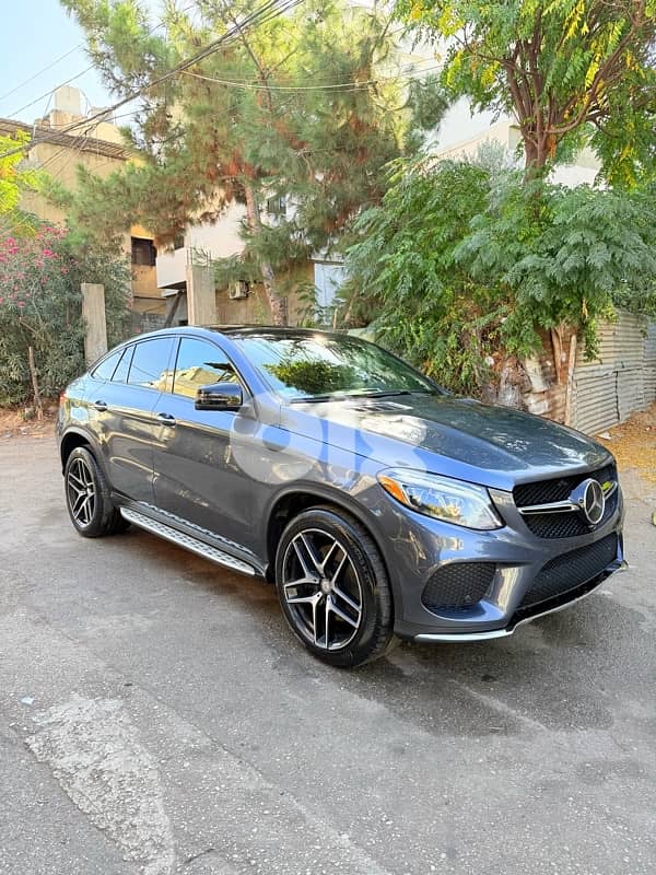 مرسيدس بنز جي ال إي - كلاس 2016 0