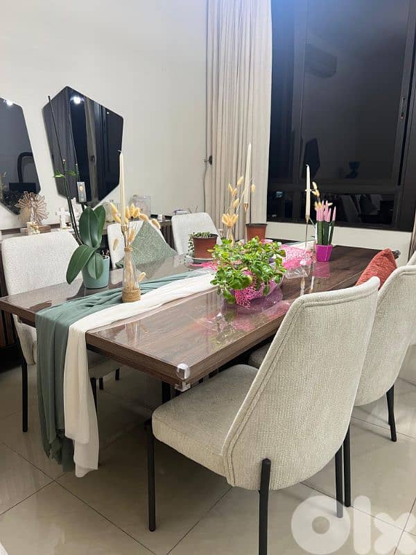 Salon and dining Room For Sale 3