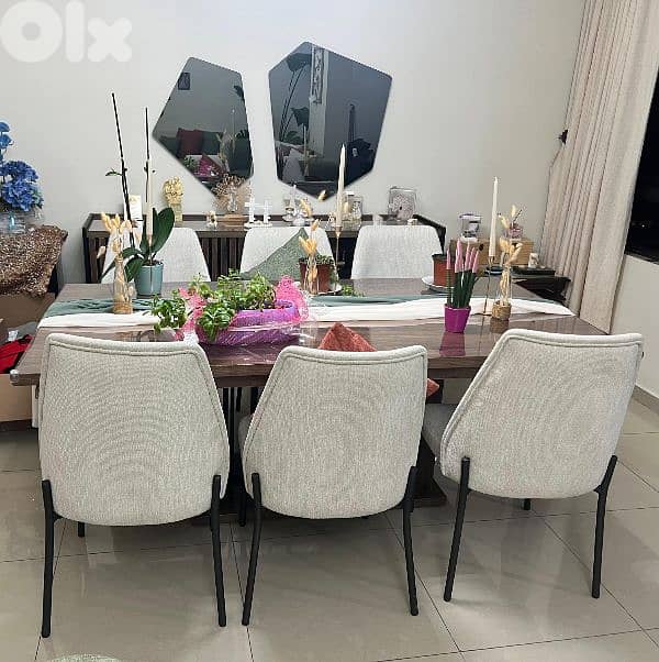 Salon and dining Room For Sale 9