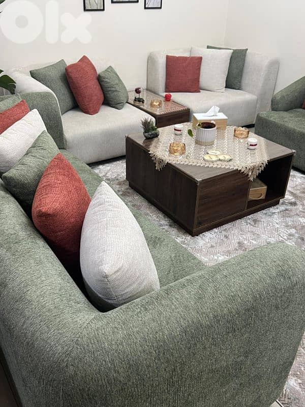 Salon and dining Room For Sale 14