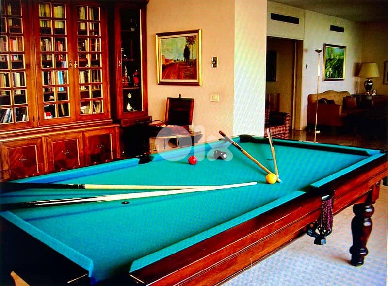 Billiard table 0