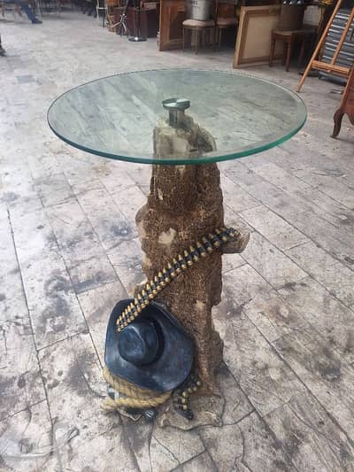 طاولة رائع جدا وجه زحام شغل فني ايطالي مميز