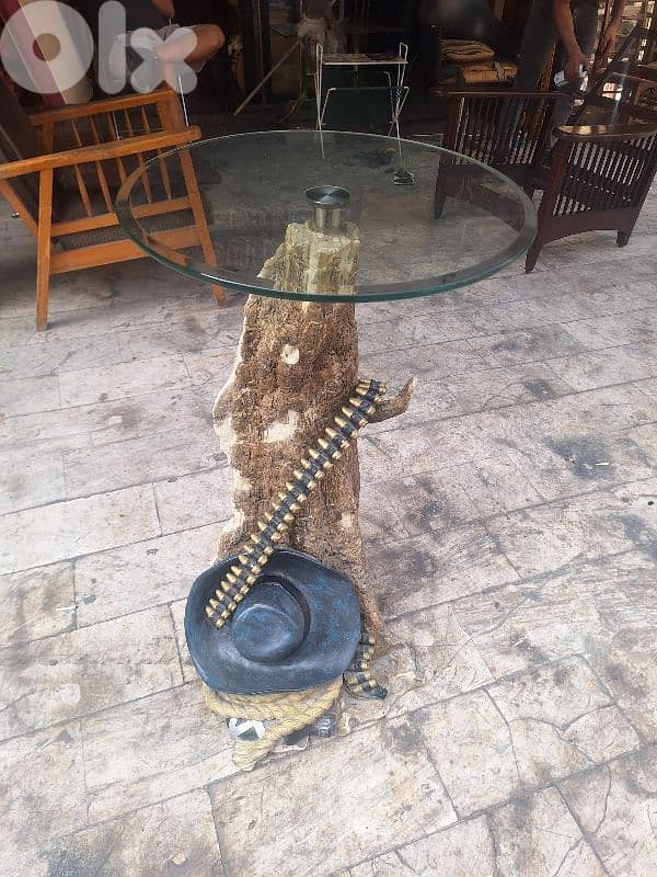 طاولة رائع جدا وجه زحام شغل فني ايطالي مميز 1